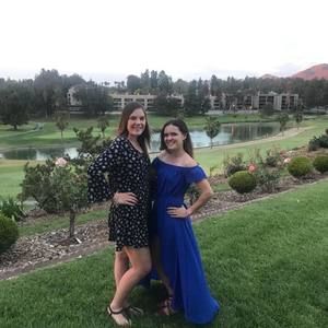 Meet your Posher, Danielle